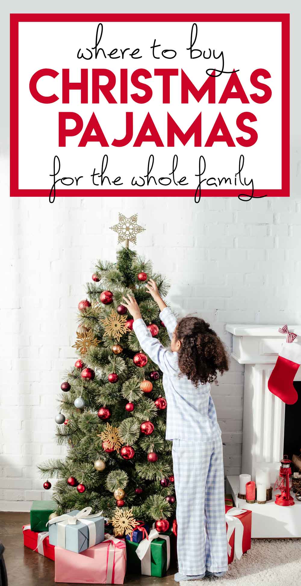 The best places to buy matching family pajamas for Christmas. A fun holiday tradition! via @lara_neves