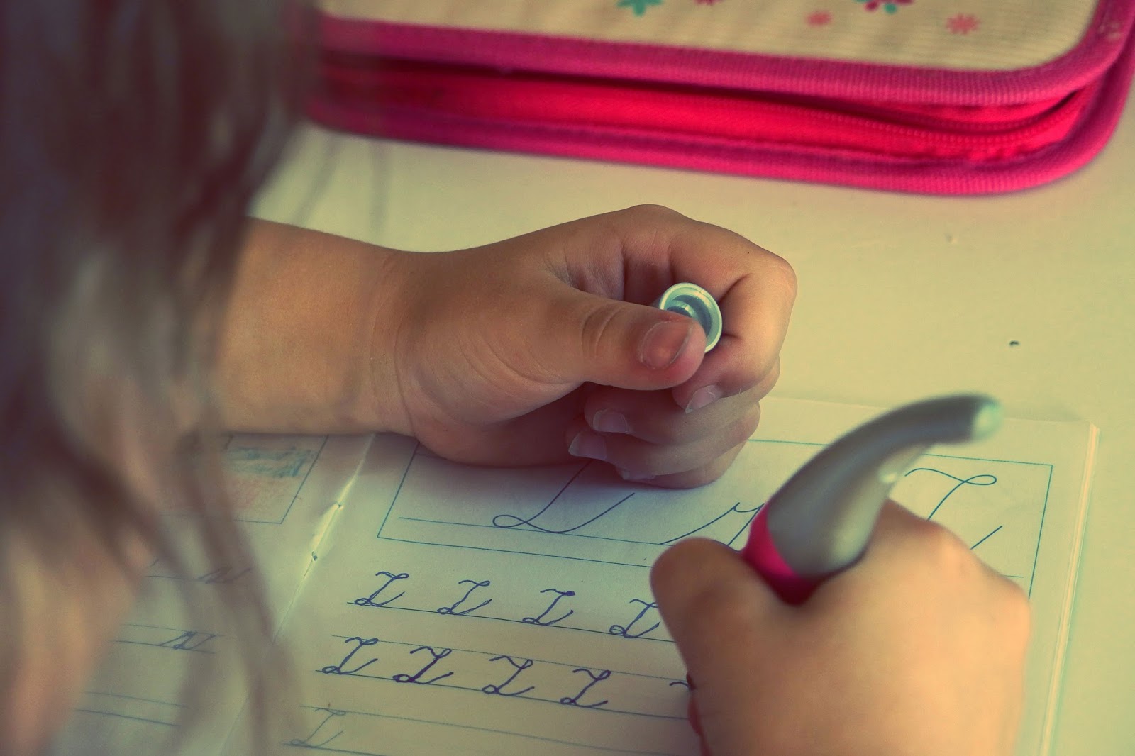 5 Signs Your Child Needs a Tutor (And How to Find One)