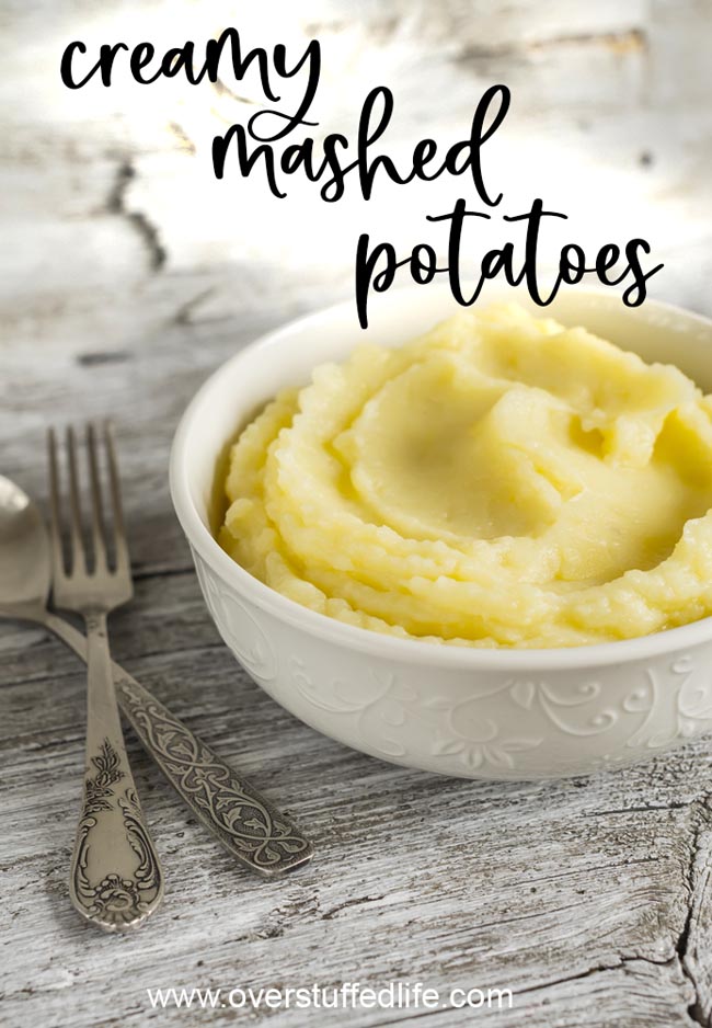 This easy trick will help you make the creamiest mashed potatoes without all of the extra calories from cream cheese or sour cream. via @lara_neves