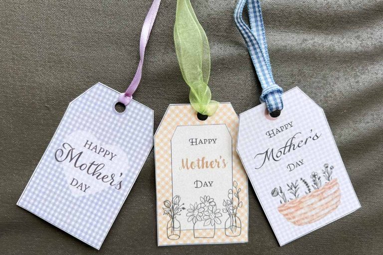 Gingham Mother’s Day Tags: Free Printable